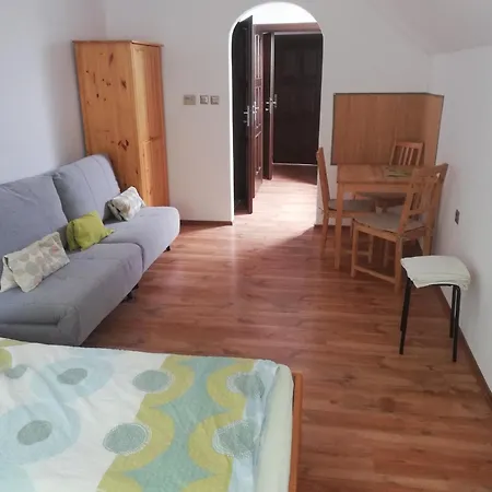 Apartmany Pod Kaplickou Stachy Exterior photo